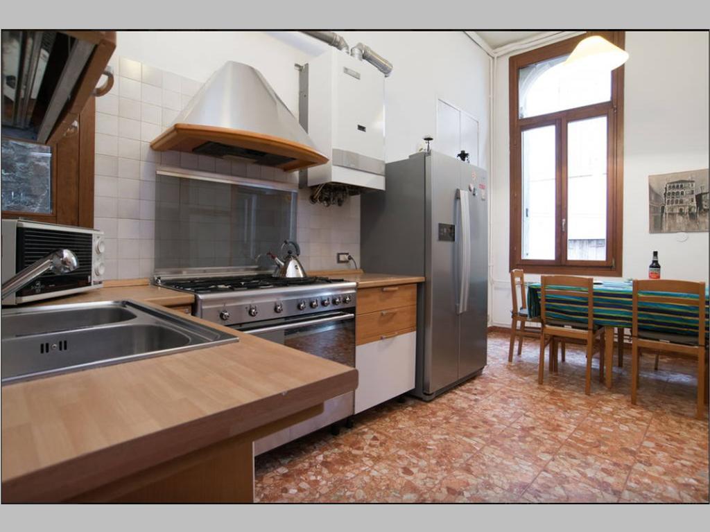 Balcone Sul Canale Venice Luaran gambar