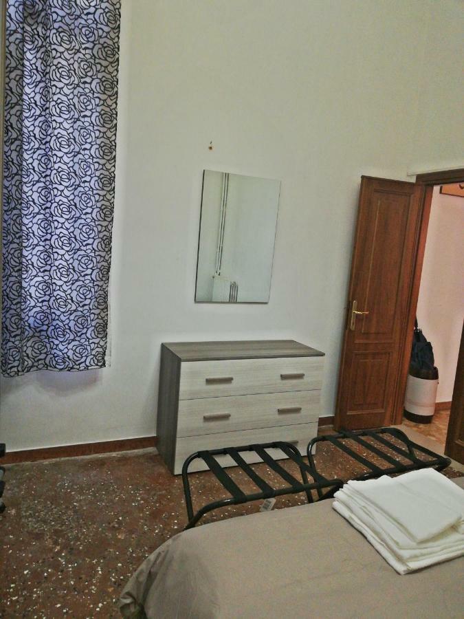 Balcone Sul Canale Venice Luaran gambar