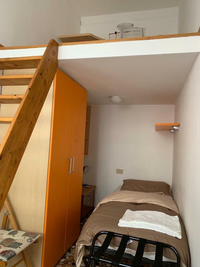 Balcone Sul Canale Venice Luaran gambar